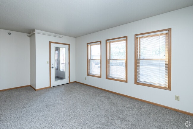 2BR, 1BA - 1,041SF - Living Room