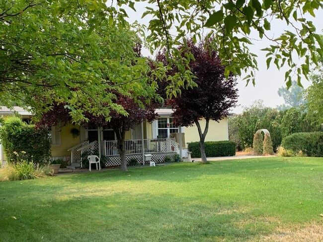 Photo - bowman18775 Unit 18775 Bowman Road, house B