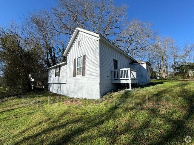 Building Photo - 1310 Forrest Ave Rental
