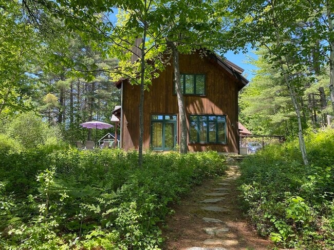 Building Photo - 150 Woodcrest