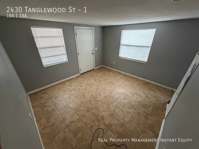 Photo - 2430 Tanglewood St Unit 1