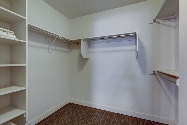 Novi at Jordan Valley Station Apartments apartments — community photo
