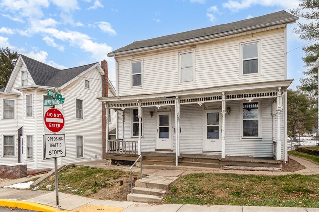 Photo - 324 Armstrong St