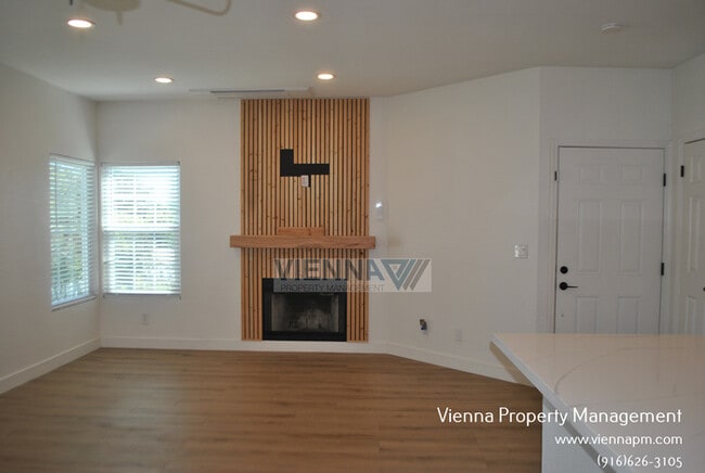Photo - 102 Beachcomber Dr E Unit 102