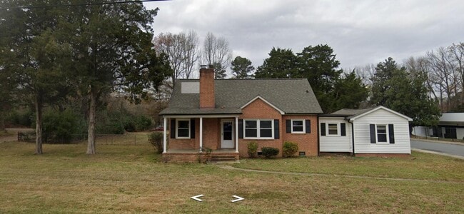 Photo - 2225 Rama Rd