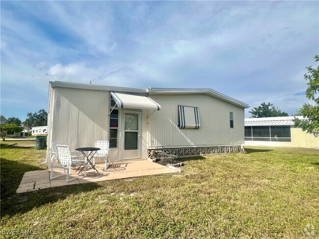 Building Photo - 817 Cape Haze Ln Rental