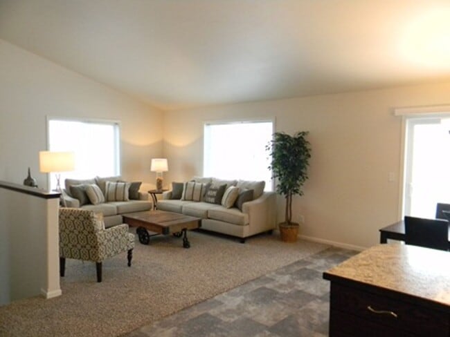 Photo - 3 bedroom Twin home