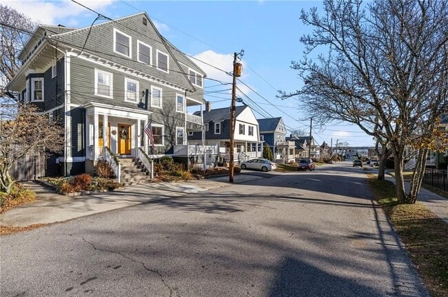 Photo - 73 Bayside Ave