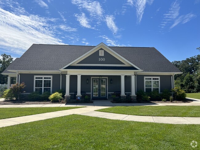 Clubhouse - The Pointe at Camellia Commons Rental