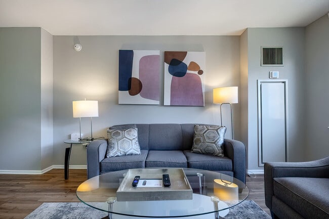 Photo - 25 Bank St Apartamento Unidad FL15-ID1050395P