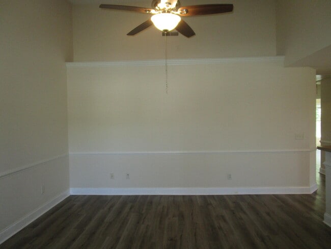 Photo - 3442 Beacon Dr