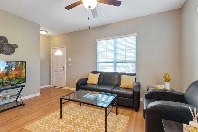 Photo - Modern 3-Bed, 3-Bath Townhome with Stylish Upgrades in Condo Community