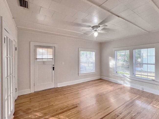 Building Photo - Charming Two-Bedroom Home in Winter Haven