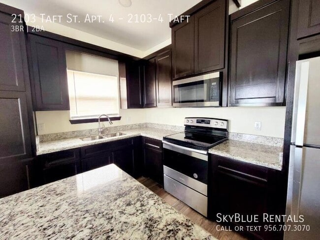 Photo - 2103 Taft St Unit 2103-4 Taft