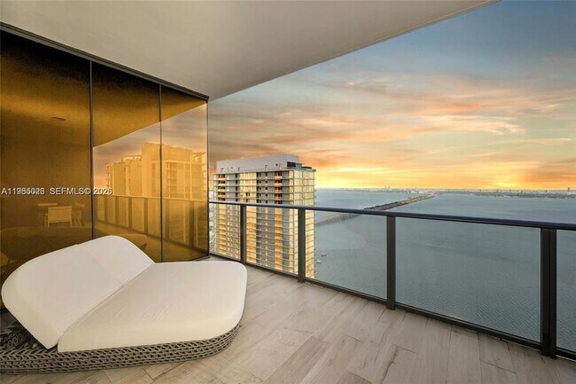 Building Photo - 480 NE 31st St Unit 4805