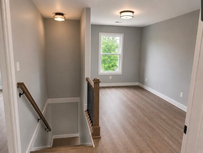 Photo - 4808 Lingonberry St