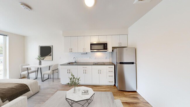 Photo - Seventeen Fifteen