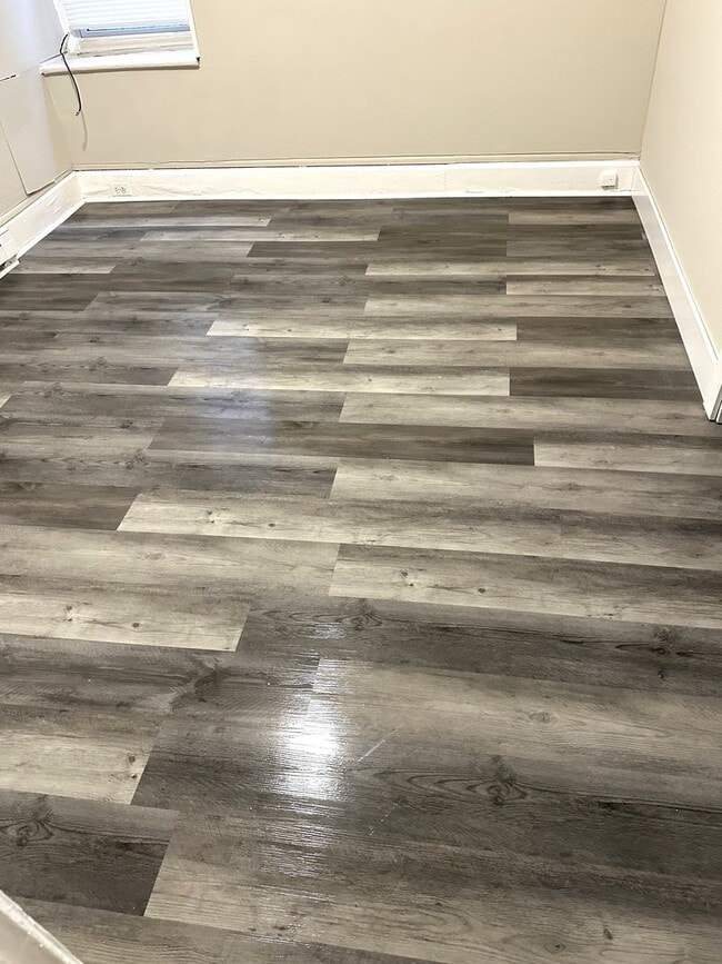 Photo - 425 Highland Ave Unit Apt. B