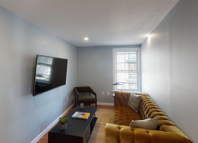 Photo - 8 Germania St Apartment