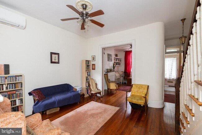 Photo - 866 N 30th St