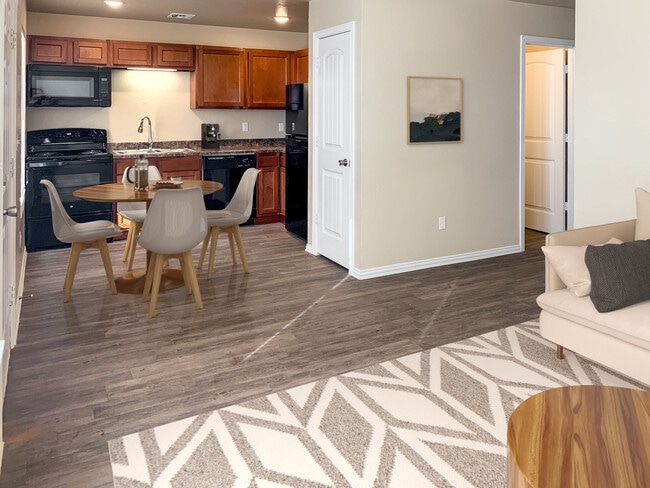 Cocina y comedor - Tennyson Manor