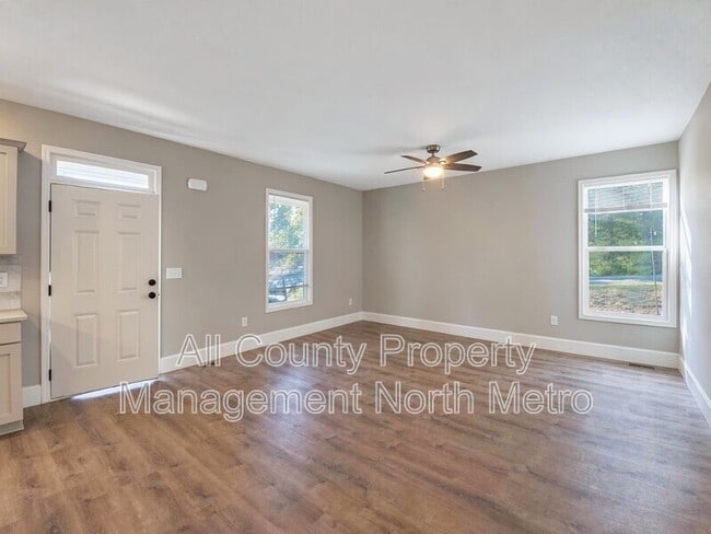 Photo - 5390 Valley Dr