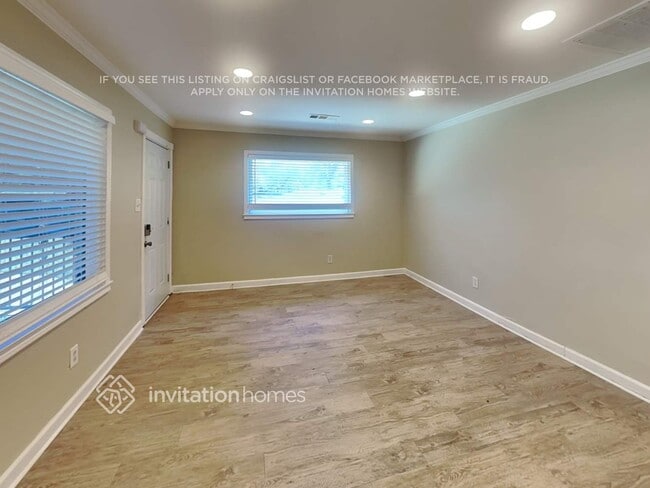 Photo - 2434 Main St NW