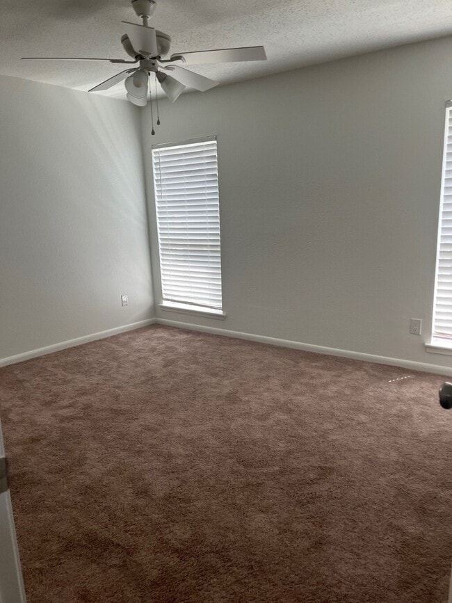 Building Photo - 2517 Bering Dr Rental