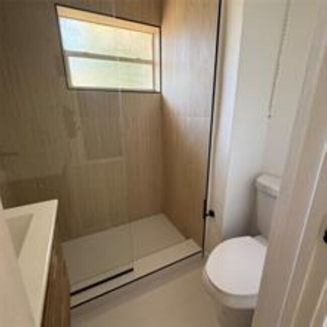 Photo - 1827 N Dixie Hwy Unidad 2