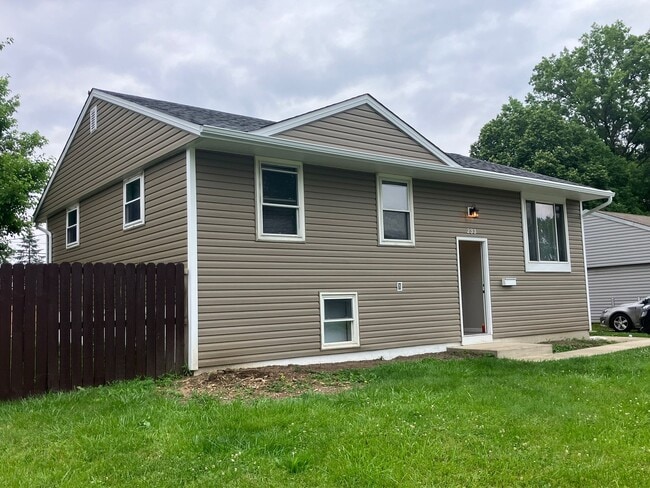 Photo - 233 Lincolnshire Rd