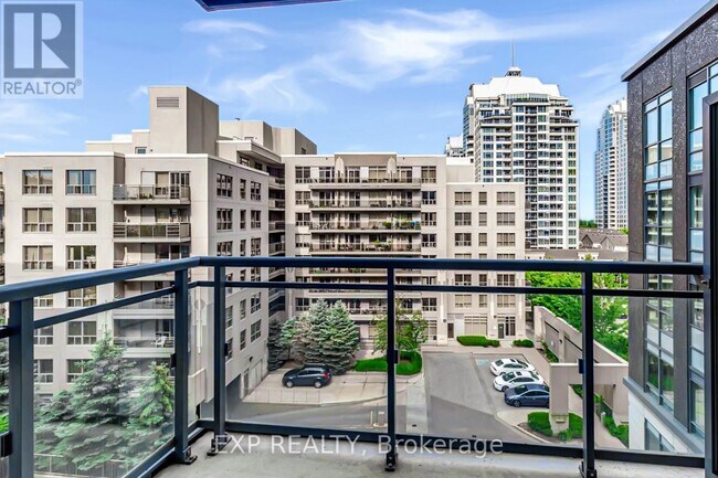 Photo - 17 Kenaston Gardens Unit 401