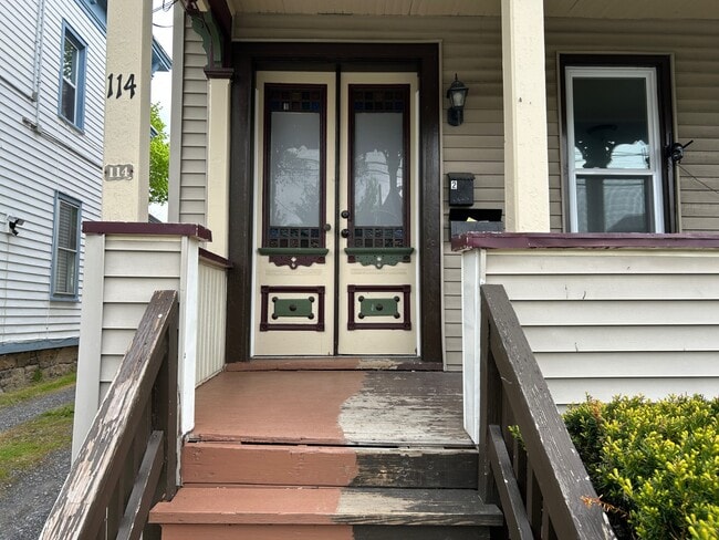 Photo - 114 S Melcher St