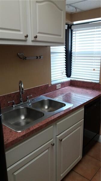 Photo - 2947 Riverside Dr Unit 129