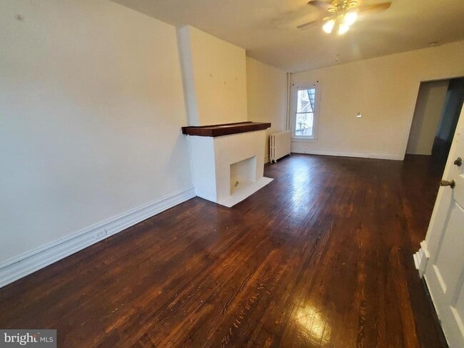 Photo - 315 N 6th St