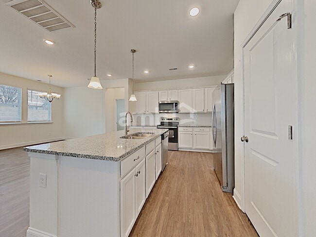Photo - 125 Everett Park Dr