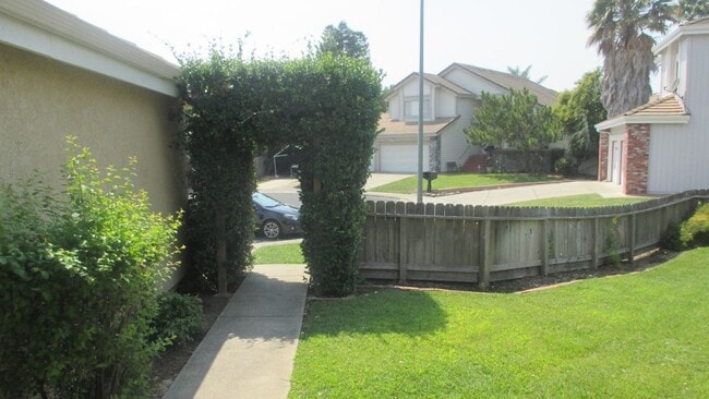 Photo - Spacious Laurel Creek Home