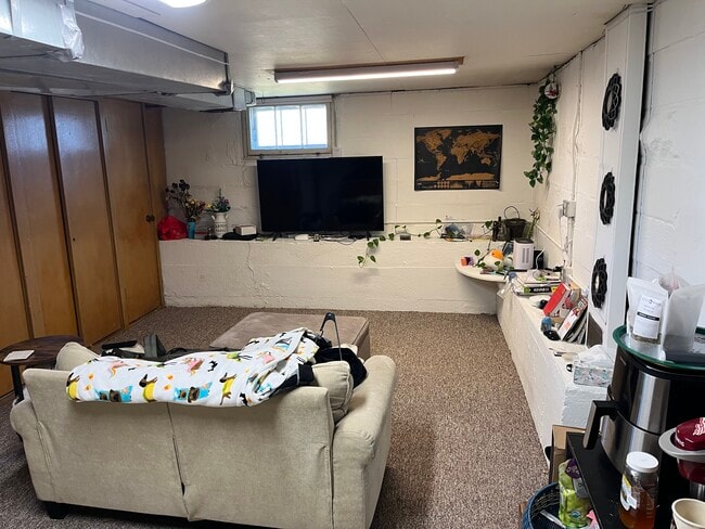 Photo - 2603 Knapp St