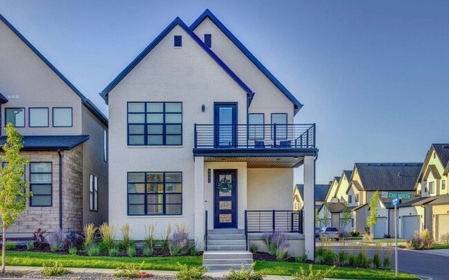 Spacious 3 Bed 2.5 Bath Home Available Jun... - Spacious 3 Bed 2.5 Bath Home Available Jun...