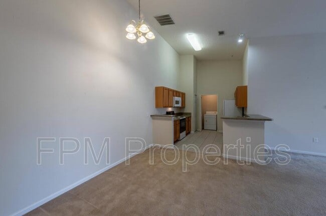 Photo - 9505 Armelle Way Unidad 14