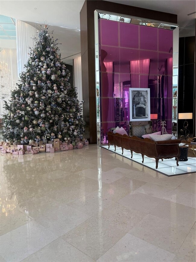 Building Photo - 450 Alton Rd Unit 2508