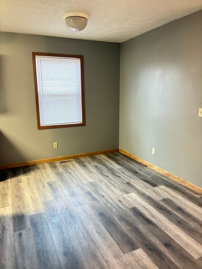 Dining Room - 1940 Ash St