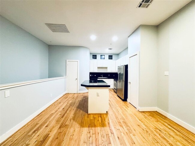 Building Photo - 3501 Link Valley Dr. Unit 902 Rental