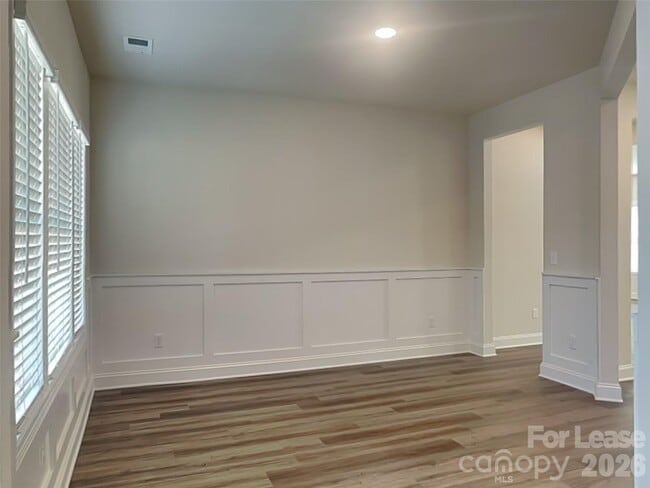 Photo - 123 Halesworth Rd