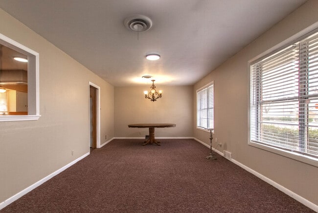 Photo - 1227 Ector St