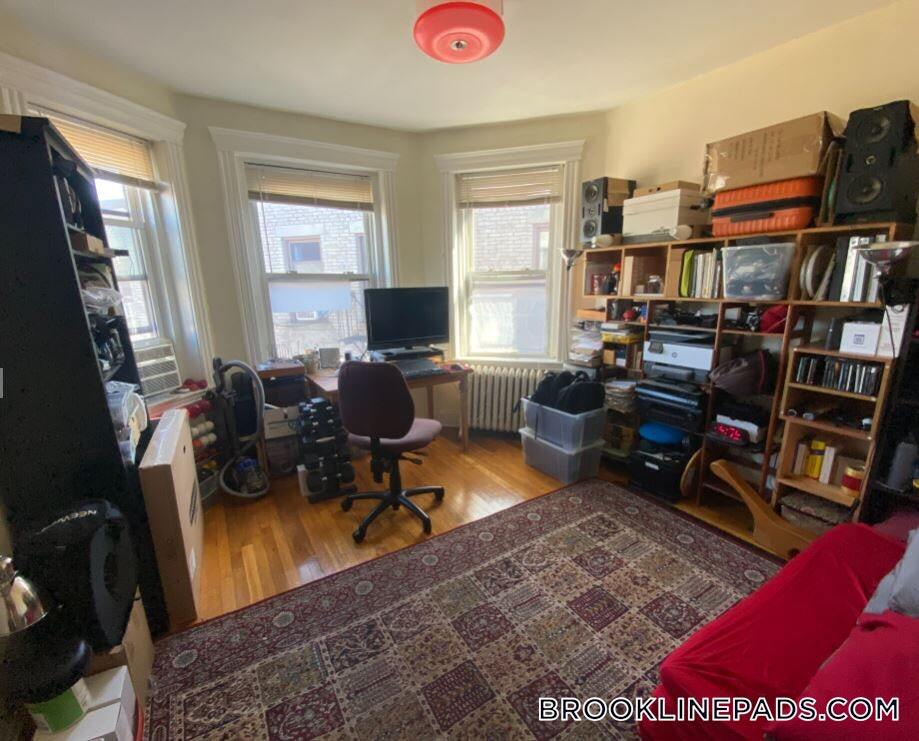 Photo - 352 Riverway Unit 23