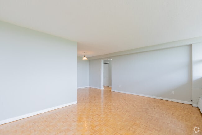1BR, 1BA - Living Room - Lakeshore Towers