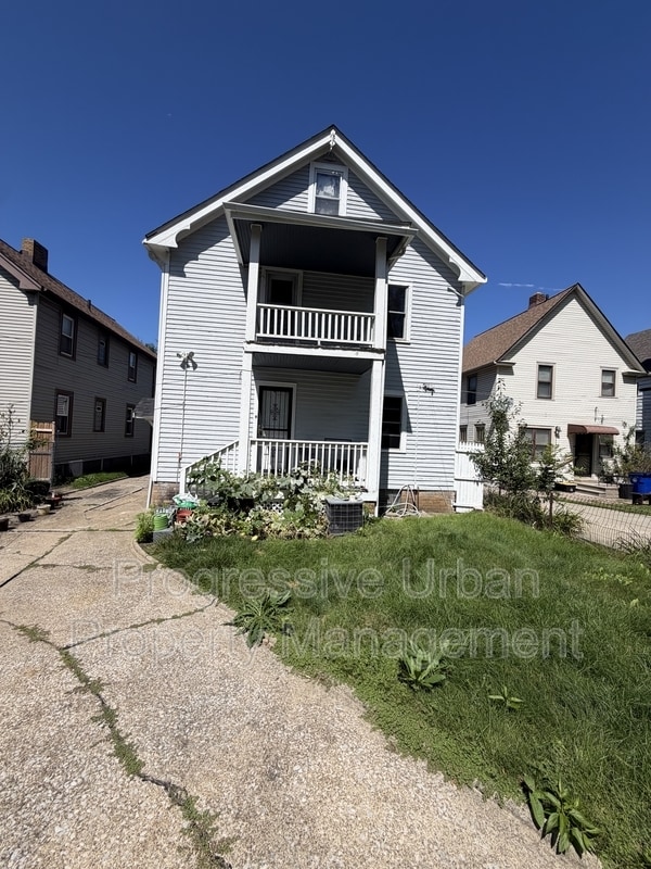Photo - 14300 Darwin Ave
