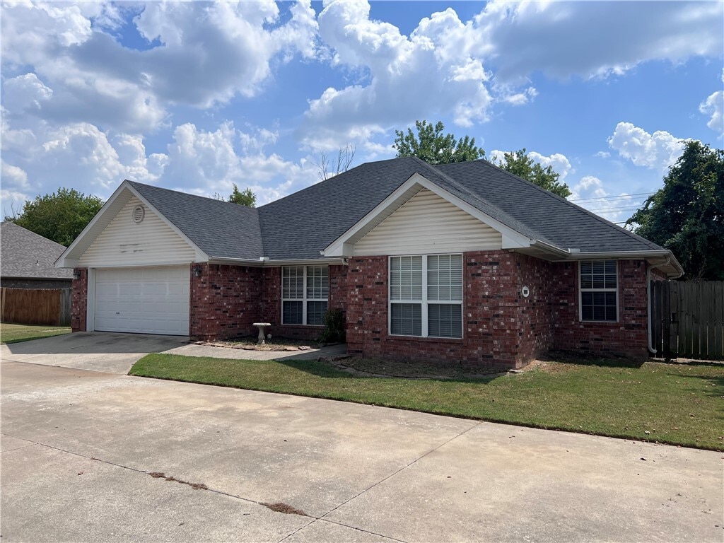 Photo - 5563 E Antlers Ct