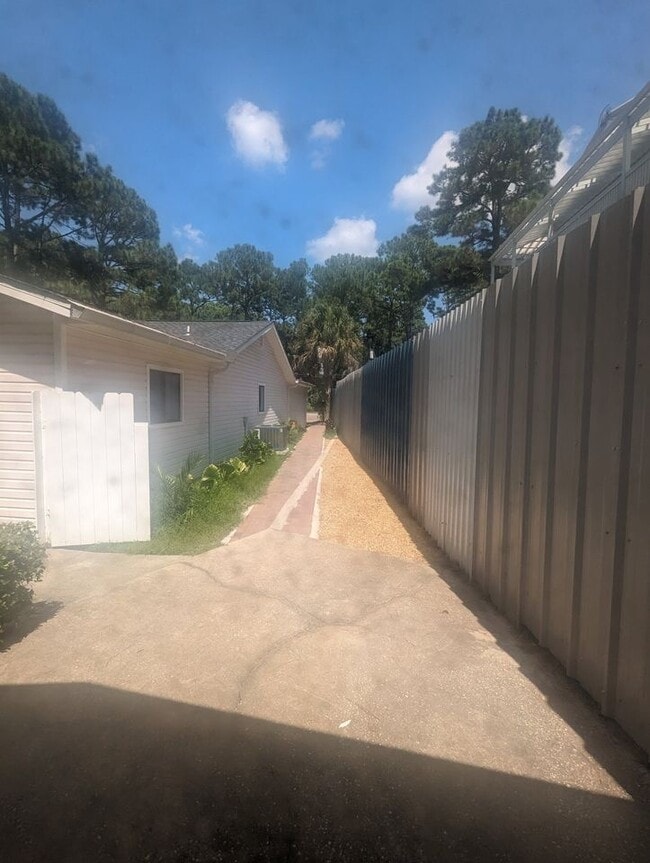 Photo - 351 Bayshore Dr