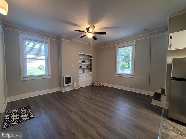 Photo - 537 N Loudoun St